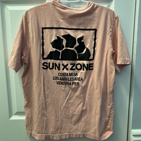 T shirt, size small - Picture 2 of 2